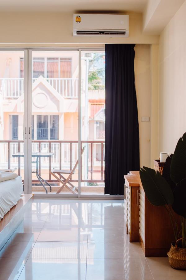 Patong Beach Side Hotel Kültér fotó